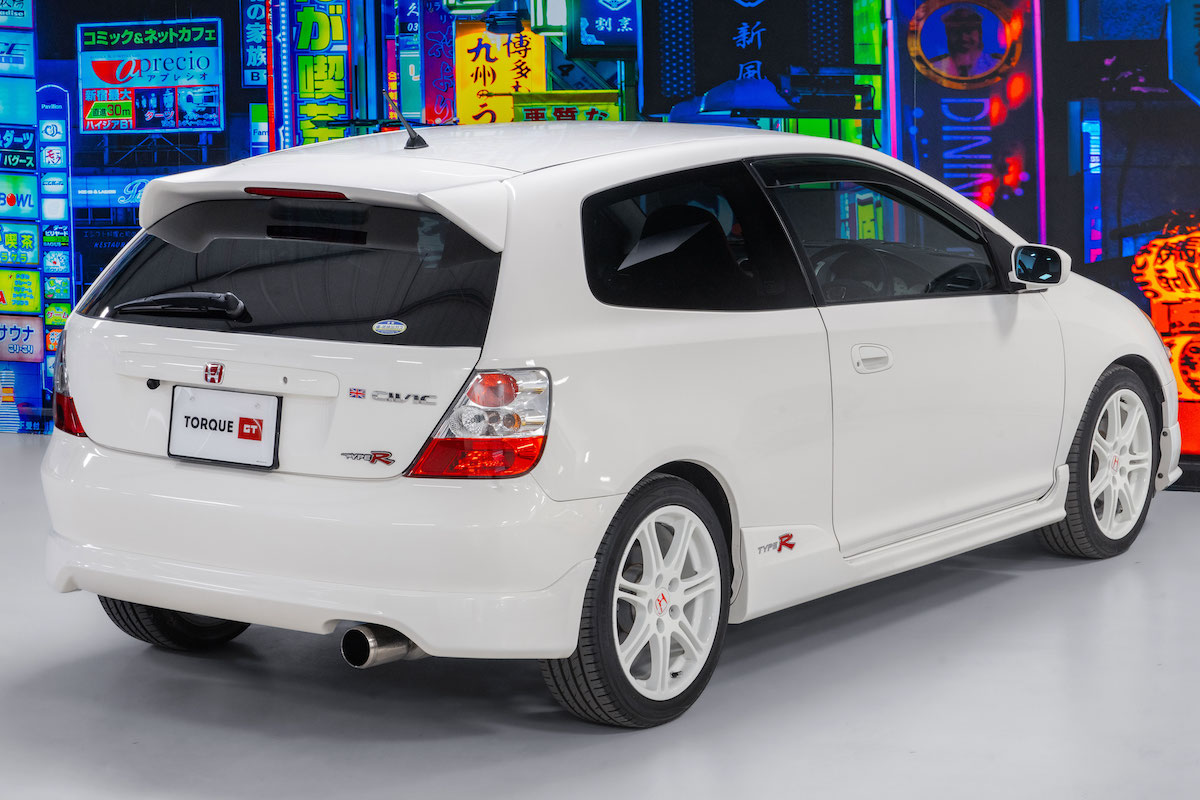 TorqueGT's tweet image. #JDM #EP3 available in the showroom. Imported by ourselves in 2019 as a Grade 4 example, covering 48,540 miles since new, this EP3 has been given some tasteful modifications including a #MUGEN Twin Loop exhaust &amp;amp; #GruppeM Air Intake. torque-gt.co.uk/honda-civic-ty…