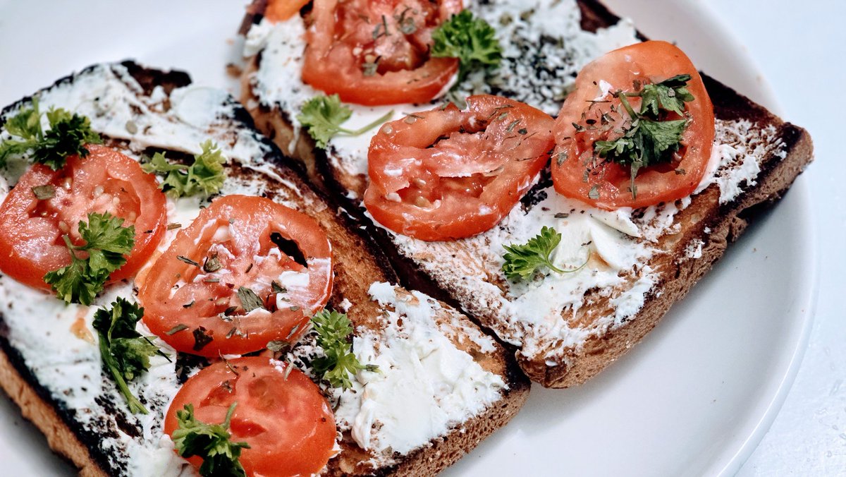 ShathsKitchen's tweet photo. Friday is no longer a cheat day. #ShathsKitchen https://t.co/lAKZB9JgdZ