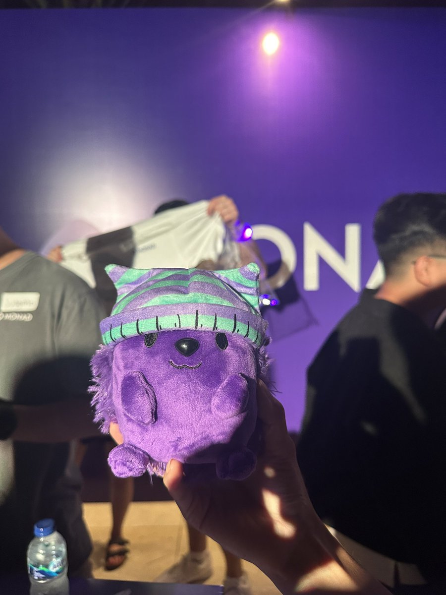 Gmonad 🟣

Here at the <a href="/monad_xyz/">Monad</a> event in Bali 🌴

Check out this Babylandak merch 🔥