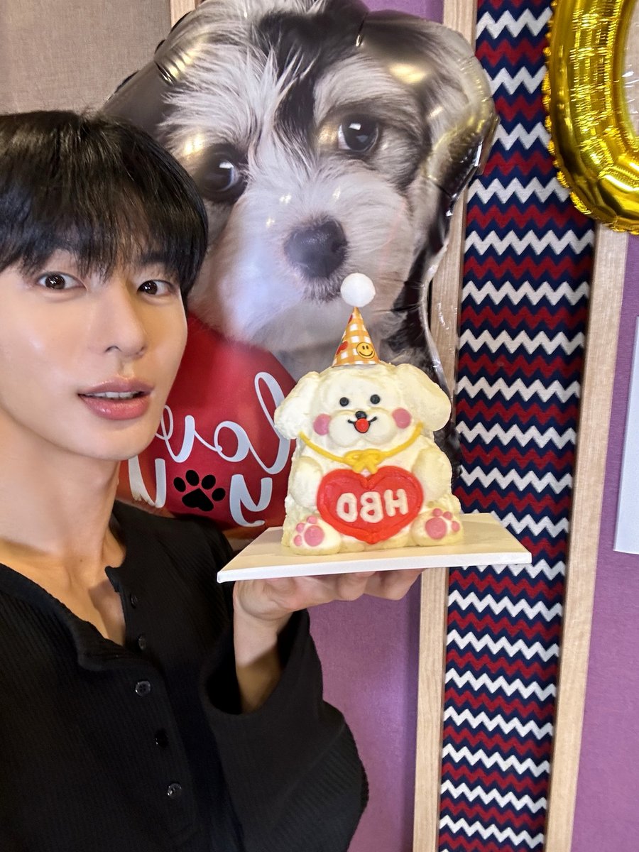 GoldenChild's tweet photo. [📸] 240823 #HAPPYBOMINDAY

🎉HAPPY BOMIN DAY🐶🎉
늘 특별하고 행복한 생일 ✨
미리 축하해 준 니스들 덕분에
오늘부터 행복 가득 ☘

#GoldenChild #골든차일드 #GNCD
#최보민 #CHOIBOMIN #해피보민데이 https://t.co/Syal3d5hCy