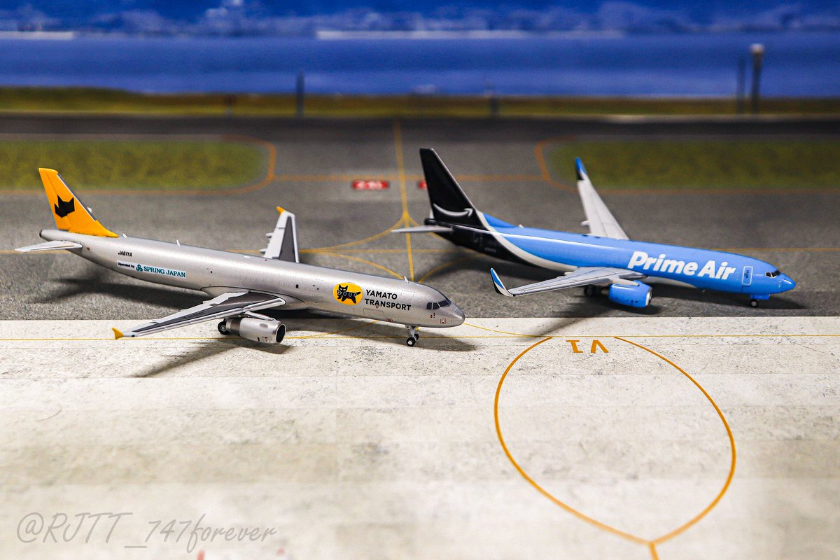 先日1/400のヤマトカーゴが届きました。さすがはJCwings、遜色なく