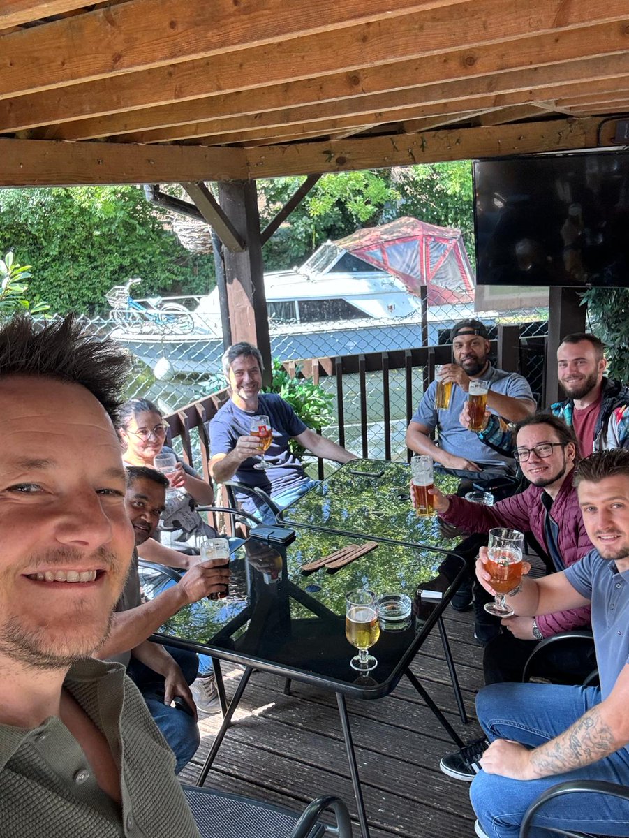 As much as we'd have all loved to unfortunately we couldn't attend the grand opening of Jeremy Clarkson's new pub @thefarmerdogpub - but seeing as the sun was out we thought we'd go and recharge our batteries at the next best option - @thedolphinpubuxv 🐬🔋⚡