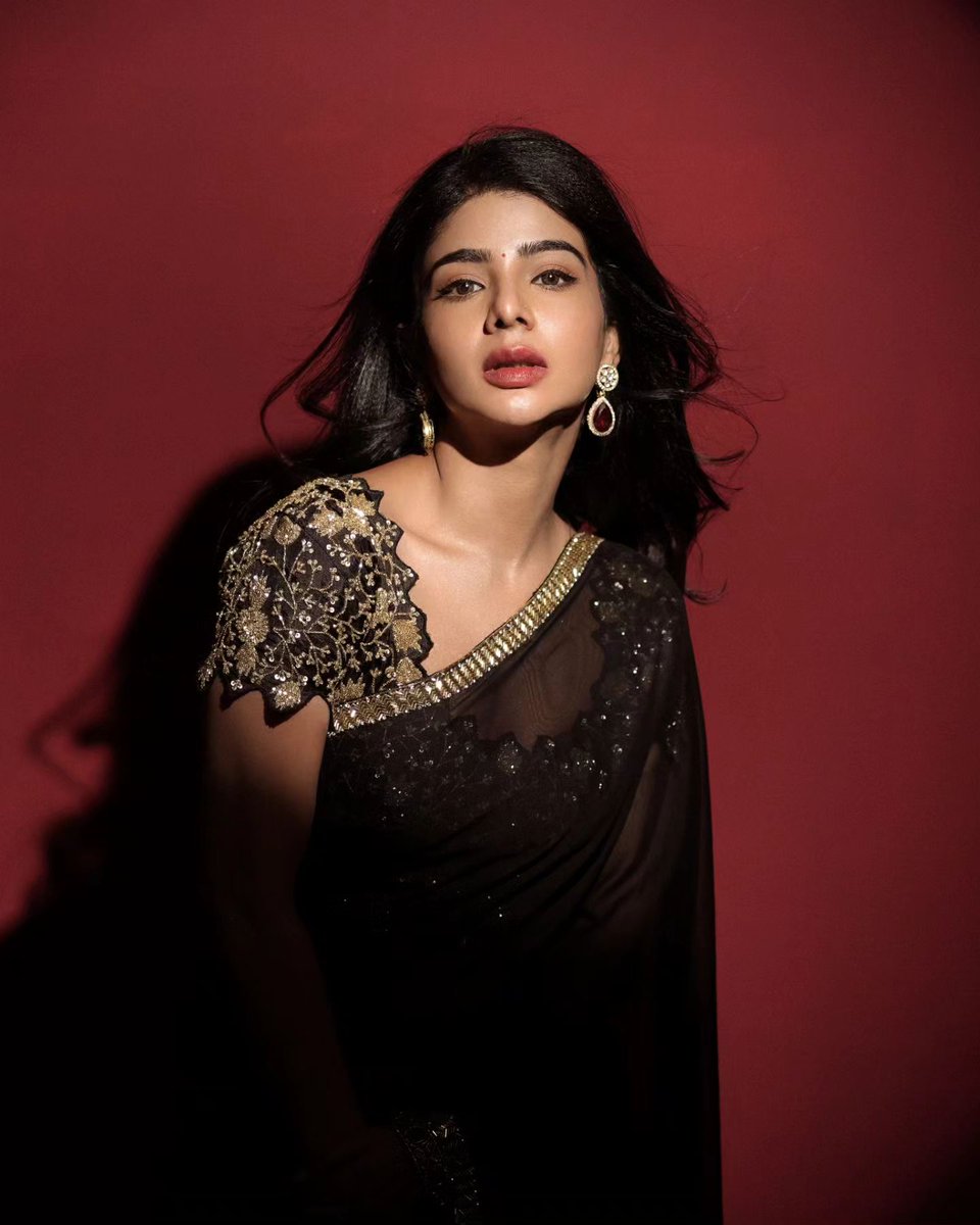 stargallery2020's tweet image. #PavithraLakshmi 🖤