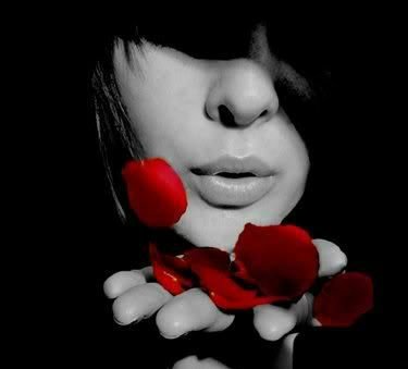 "En la vida real, el que no se rinde es todo un valiente." 
                   ~ McCartney ~