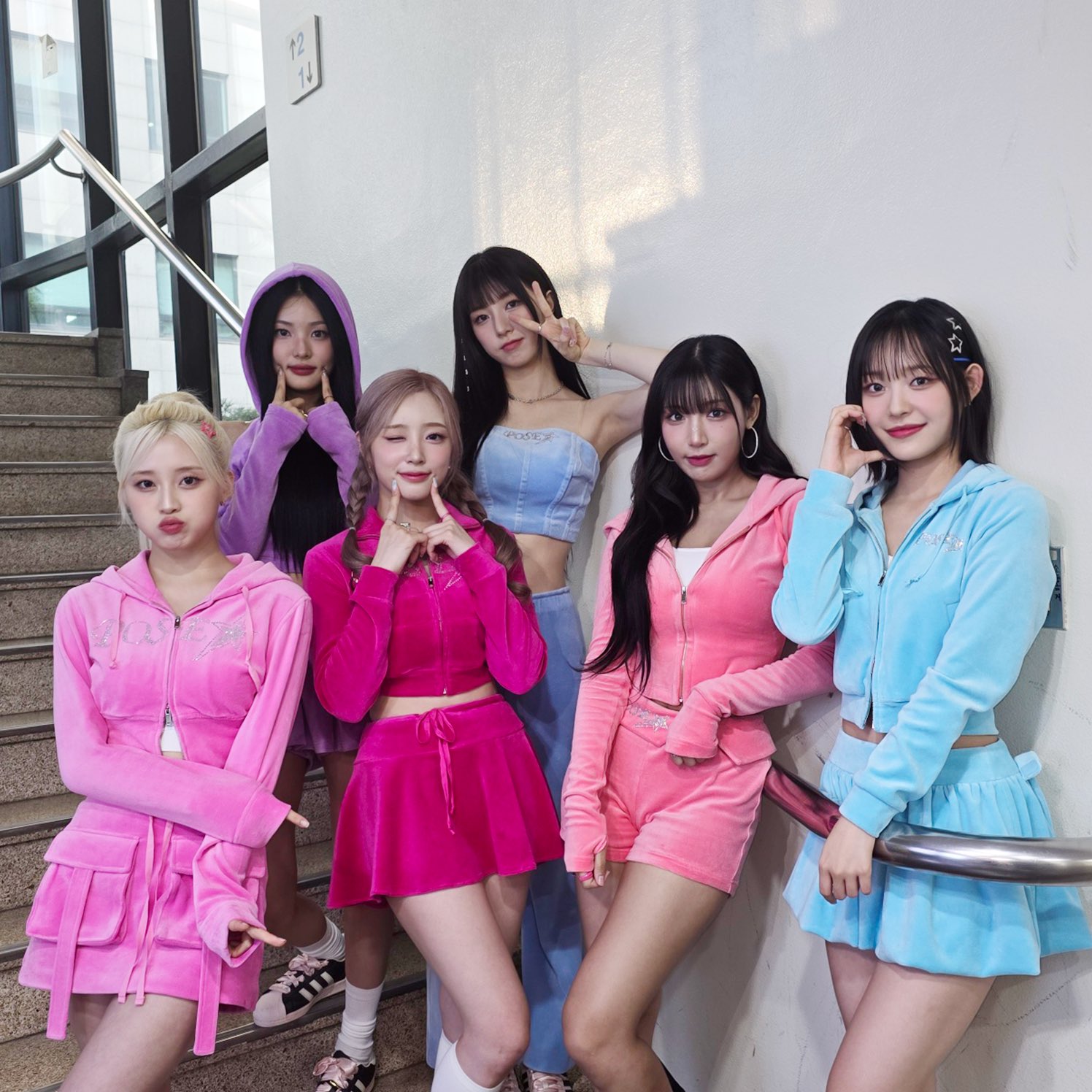 GVqrvXkbMAANDck?format=jpg&name=large