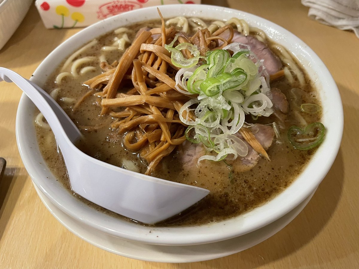 kiku0223's tweet photo. 3泊4日で東北出張でした。
青森で煮干しラーメン食べたけど、他にあまりご当地のもの食べられなかった😣 https://t.co/KElNTaeREc