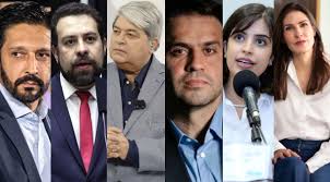 lira9344529's tweet image. Pesquisa rápida! 
Em quem você votaria para prefeito de São Paulo?

1️⃣ Ricardo Nunes 
2️⃣ Maria Helena  
3️⃣ Boulos  
4️⃣ Pablo Marçal 
5️⃣ Datena
6️⃣ Tabata Amaral 

Deixe sua escolha nos comentários!