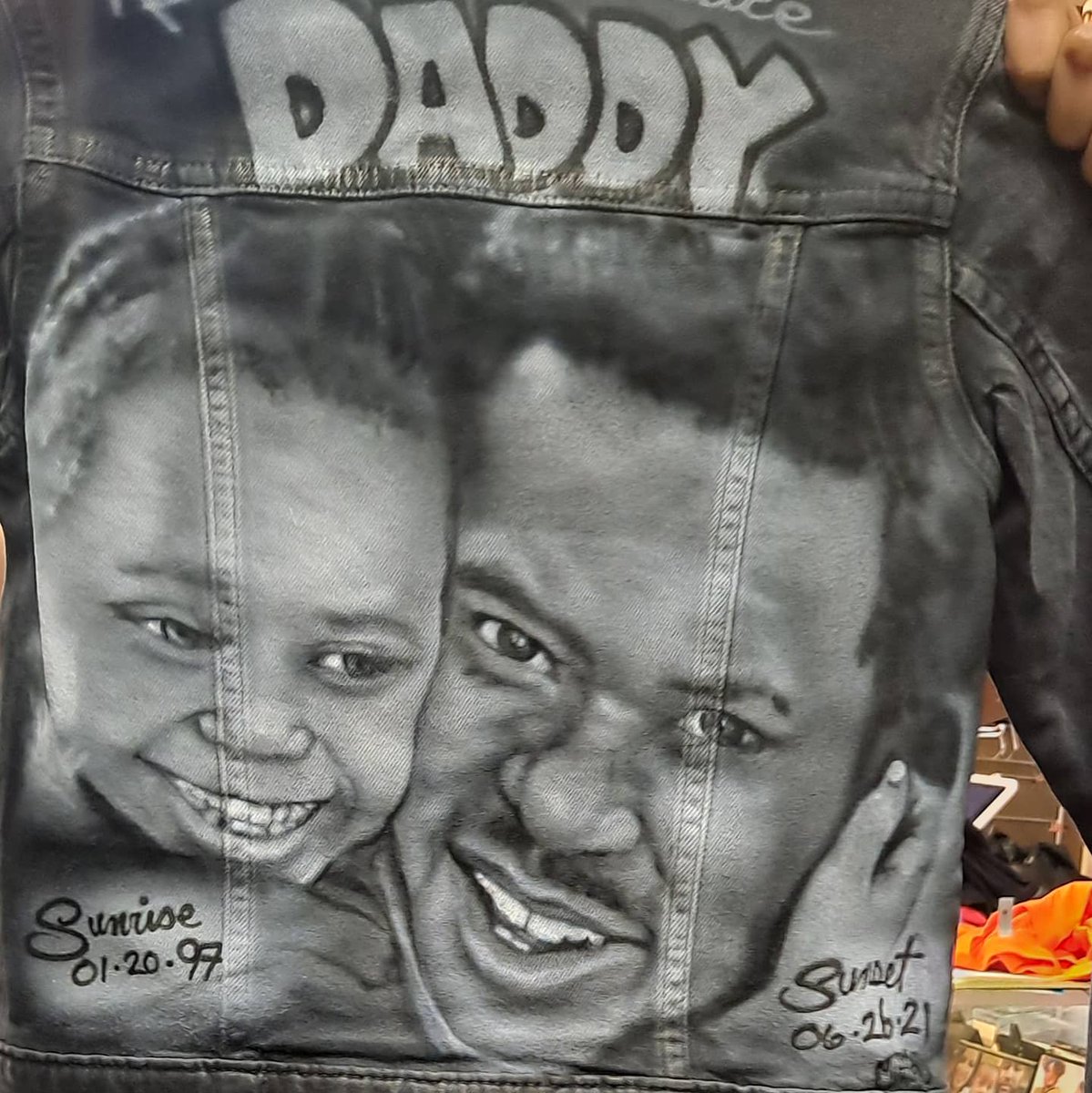 philly_airbrush's tweet photo. Airbrush Custom Portrait on Denim Jacket by Bryon "Mutt" Wackwitz @mutt_airbrush Mutt Airbrush Philadelphia PA @thatguymutt #airbrush #philadelphia #philly  #customairbrush  #handmade #artcommunity  #localart @TheArtistMutt  #customjacket #denim #denimjacket #denimshirt #daddy https://t.co/DG5QgH9XTE