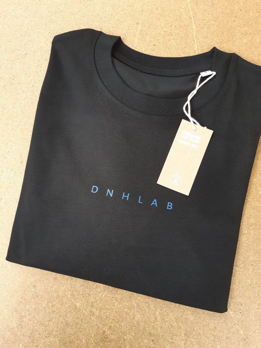 PBLeisurewear's tweet image. Keeping things simple.

Unveil your style with our top-spec premium organic t-shirt. Crafted with the utmost care, this tee offers exceptional comfort and quality, wrapped in elegantly simple branding that speaks volumes. 

#PremiumTee #OrganicFashion #StyleSimplified