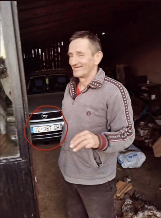 spec_savetnik's tweet photo. Upoznajte Radašina Milunovića iz Leposavića! 🤣🤣🤣 https://t.co/vRq7Xy4ICo