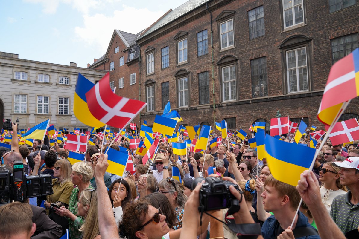 🇺🇦 Happy Independence Day to all Ukrainians!
Today also marks 2½ years since Russia’s brutal, full-scale invasion. 
Denmark’s support for Ukraine’s fight for freedom is unwavering. We will continue our civilian and military support for as long as needed 🤝