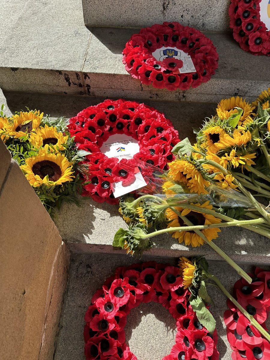 Lorna Jack ๐ณ๐ฑ ๐บ๐ฆ โค๏ธ ๐ค (@lornabjack) on Twitter photo This morning, laid a wreath on behalf of <a href="/NLinUK/">Netherlands Embassy ๐ฌ๐ง</a> ๐ณ๐ฑ at <a href="/Edinburgh_CC/">The City of Edinburgh Council</a> for Ukrainian Independence Day alongside Consular Corps colleagues, in support of Ukraine and our friends <a href="/UKRinEdinburgh/">UA Consulate in EDI</a> ๐บ๐ฆ This morning, laid a wreath on behalf of <a href="/NLinUK/">Netherlands Embassy ๐ฌ๐ง</a> ๐ณ๐ฑ at <a href="/Edinburgh_CC/">The City of Edinburgh Council</a> for Ukrainian Independence Day alongside Consular Corps colleagues, in support of Ukraine and our friends <a href="/UKRinEdinburgh/">UA Consulate in EDI</a> ๐บ๐ฆ