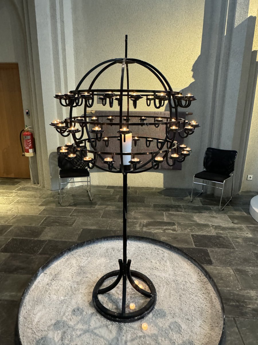 ldietrick's tweet photo. @RickSteves We lit a candle for your speedy recovery during our visit today to Hallgrimskirkja in Reykjavik. 🙏🙏 🙏 https://t.co/twHJNwmGEM