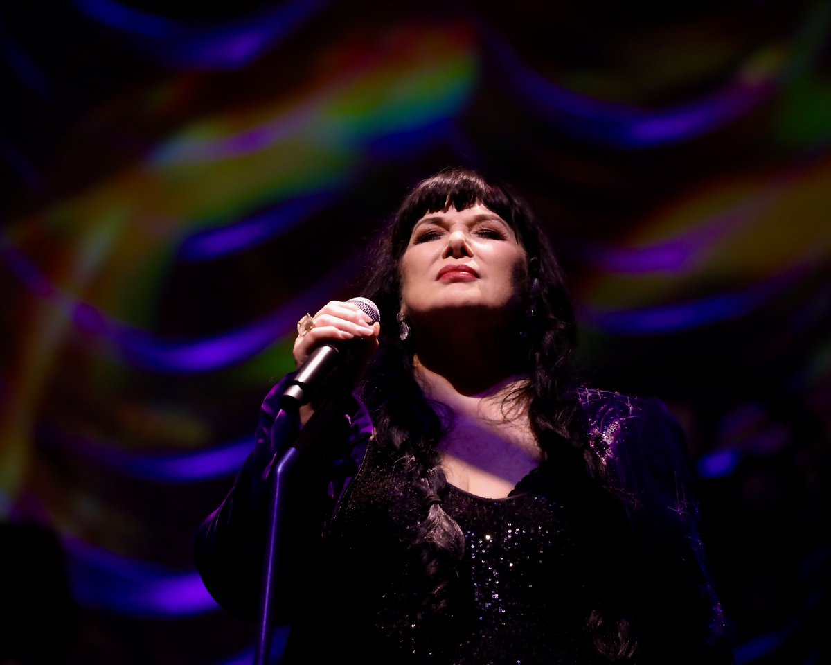 Louisville, KY with <a href="/officialheart/">Heart</a> 

📷 by Criss Cain on 5.18.24