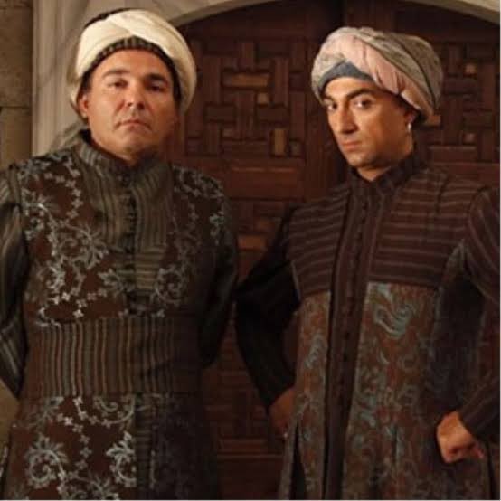 Varys baelish süper ikiliydi ha