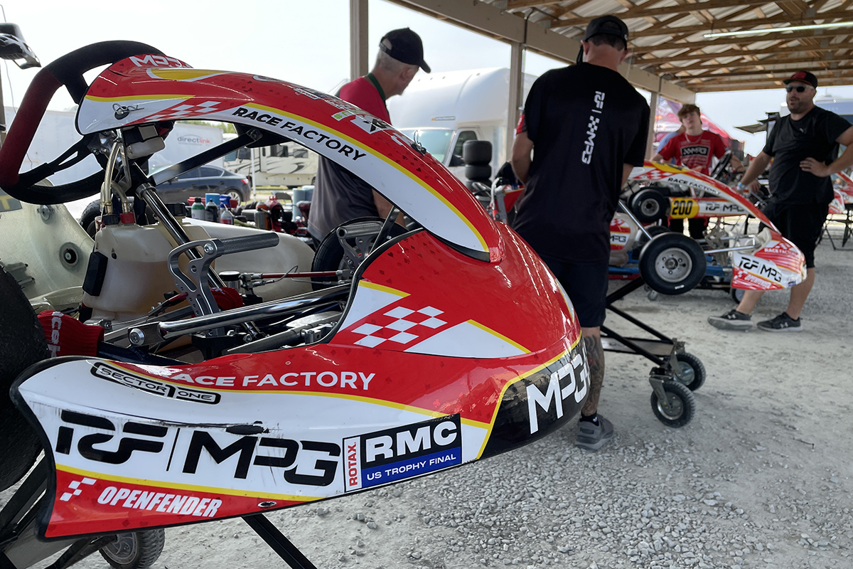 eKartingNews.com (@ekartingnews) on Twitter photo <a href="/MPGMotorsports/">Mpgmotorsports</a> ā Operation of All Trades
Four drivers under the tent racing for ROTAX Grand Finals tickets.
ekartingnews.com/2024/08/23/padā¦
#EKNatROTAX #RaceRotax #Rotax #USTrophyFinal #RMCGF2024 #karting <a href="/MPGMotorsports/">Mpgmotorsports</a> ā Operation of All Trades
Four drivers under the tent racing for ROTAX Grand Finals tickets.
ekartingnews.com/2024/08/23/padā¦
#EKNatROTAX #RaceRotax #Rotax #USTrophyFinal #RMCGF2024 #karting