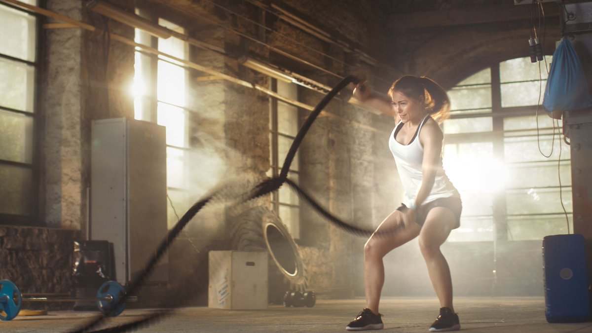 dandefigio's tweet photo. Why spend hours at the gym when 20 minutes of HIIT can do the trick?💥 High-Intensity Interval Training combines intense exercise with rest to boost your fitness and energy. 🌟 From sprinting to cycling to swimming, HIIT fits any activity! 💦#HIITTraining https://t.co/Rgg5ZdRd7w https://t.co/Jic4bLtiEo