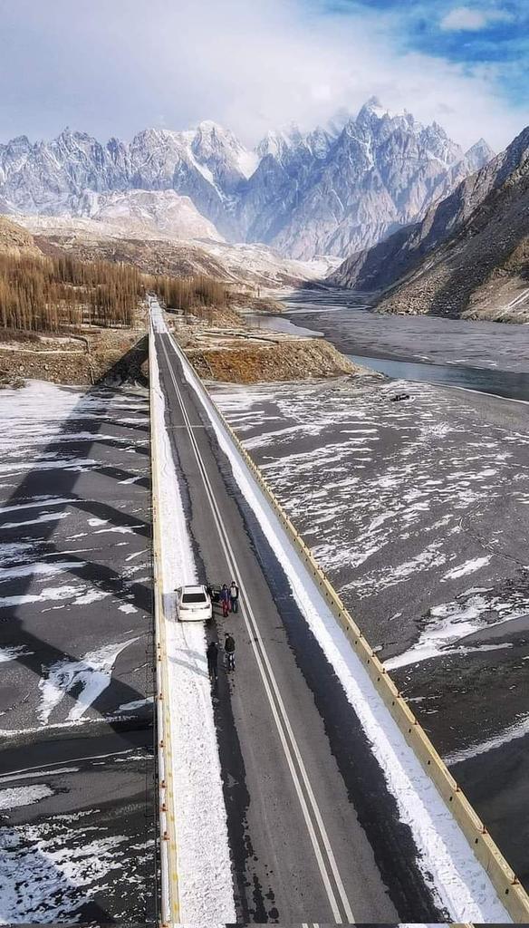 mountainedge9's tweet photo. Hunza valley gilgit baltistan📍 https://t.co/56vVKSTIj5