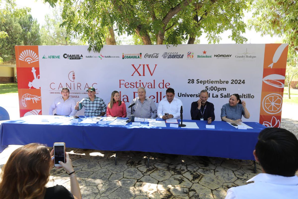En compañía de la secretaria de Turismo,  <a href="/CristinaAmezcua/">Cristina Amezcua</a>, y el presidente de la Canirac, Isidoro García, realizamos la presentación de la XIV edición del Festival de la Paella, el cual ya es un referente gastronómico en nuestra ciudad. #CoahuilaPaDelante #SaltilloNosUne
