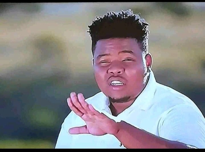 Les2ego's tweet photo. @joy_zelda Yabona le nqondo zakho, phuma lapho https://t.co/OiEnvSweaj