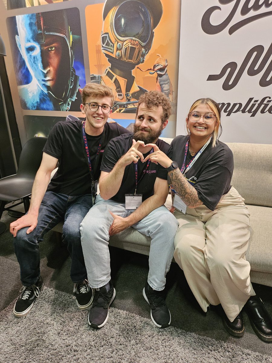 pri_ladwa's tweet image. #gamescom2024 completed with the best team a gal could wish for ✨️