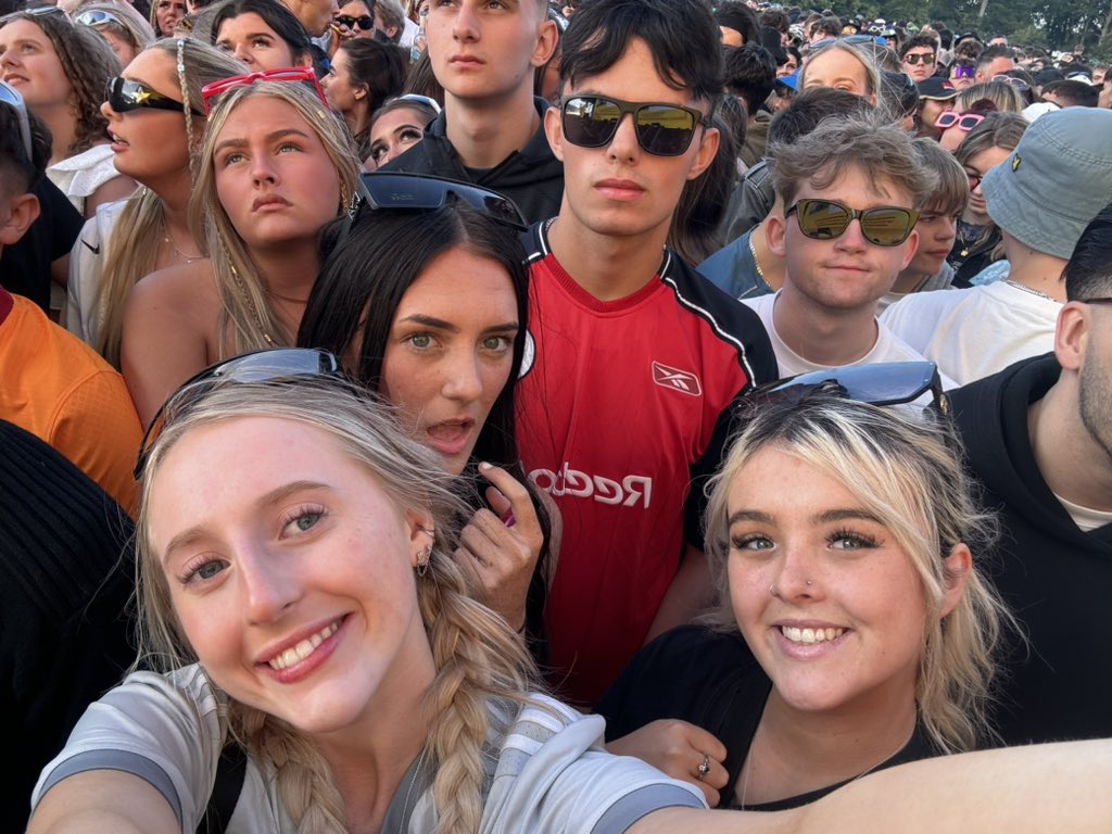 Gonna piss myself over van mccann #lookoutforeachother