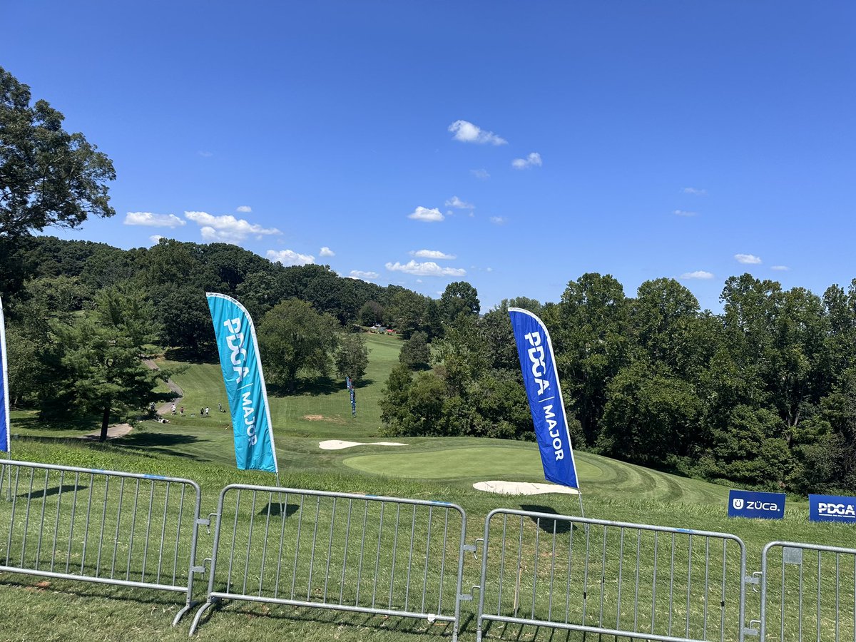 DominionDiscs's tweet photo. Such a beautiful day here at Ivy Hill! #PDGAWorlds https://t.co/HKlRHUYdeZ