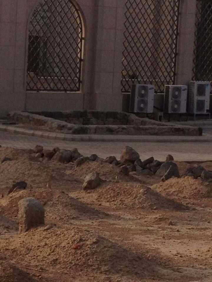 Tanışalım ey toprak;
Zira beni bağrında taşıyacaksın mahşer’e dek..
•🕊