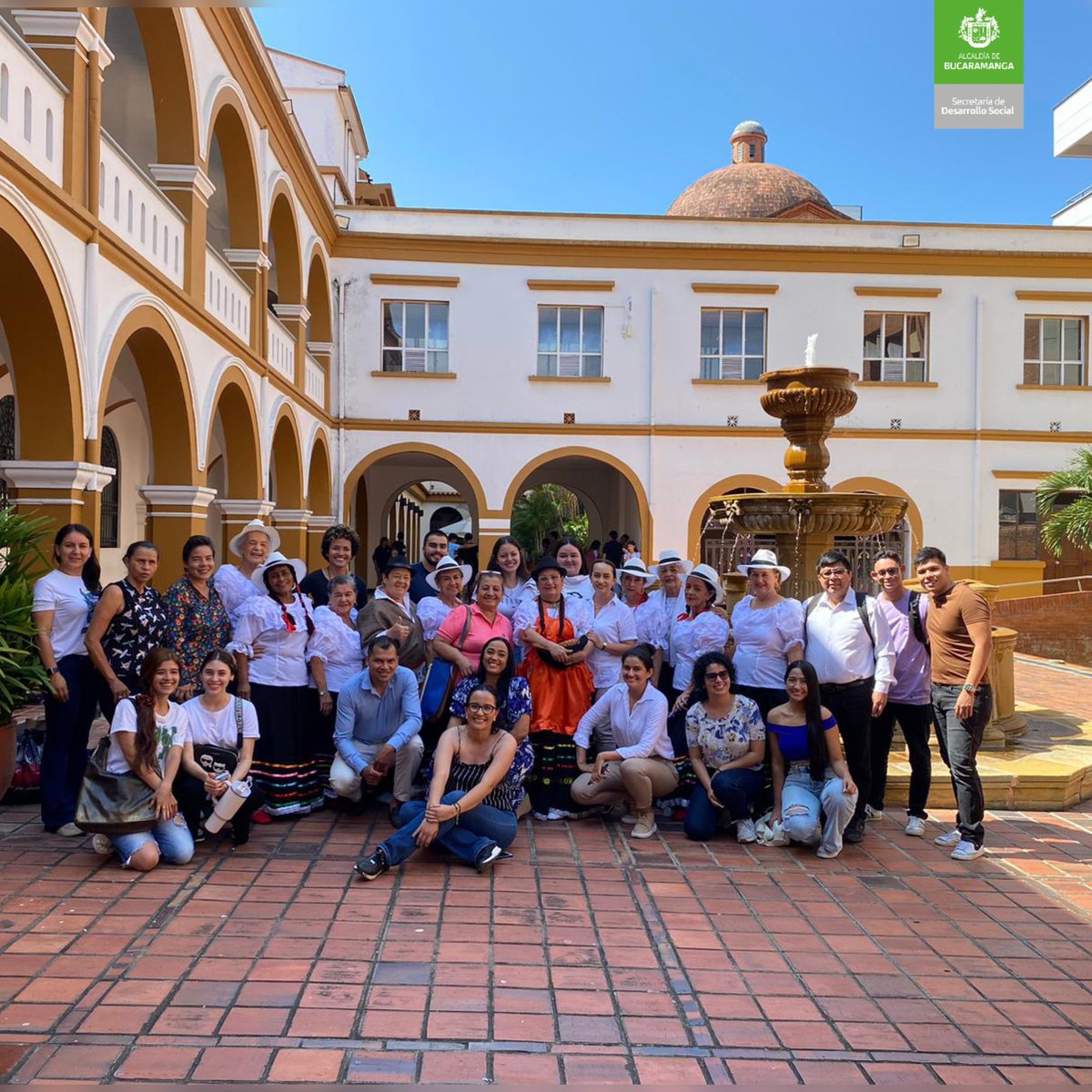 Secretaría de Desarrollo Social BGA (@desarrollobga) on Twitter photo ¡💚Velamos por su calidad de vida!
Realizamos nuestro quinto encuentro intergeneracional en la <a href="/SANTOTOBGA/">Universidad Santo Tomás Bucaramanga</a>, donde asistieron más de 70 personas en un espacio cultural y de aprendizaje. Asimismo, socializamos taller de buen trato a la persona mayor, con temas: ⬇️ ¡💚Velamos por su calidad de vida!
Realizamos nuestro quinto encuentro intergeneracional en la <a href="/SANTOTOBGA/">Universidad Santo Tomás Bucaramanga</a>, donde asistieron más de 70 personas en un espacio cultural y de aprendizaje. Asimismo, socializamos taller de buen trato a la persona mayor, con temas: ⬇️