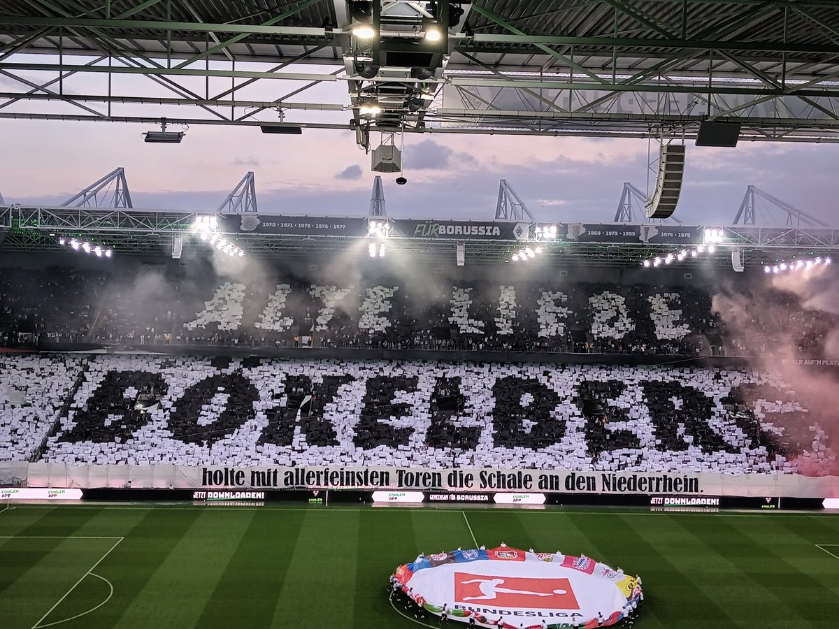 Erste Choreo der Saison: Alte Liebe Bökelberg. Lange her.

#BMGBO4 #Bökelberg