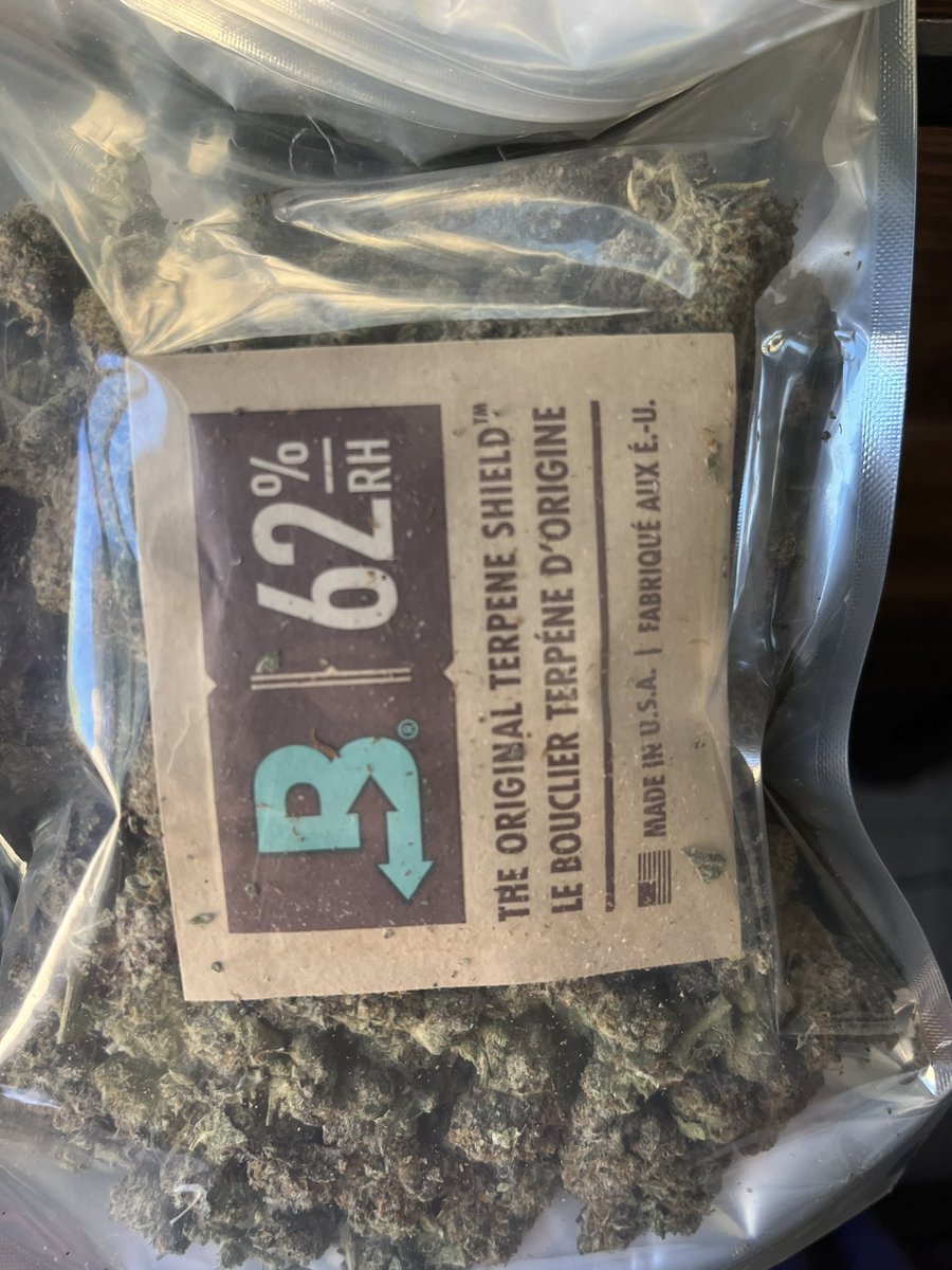 casamigospapi3's tweet photo. Gas what I smoke https://t.co/SJTuXFihyu