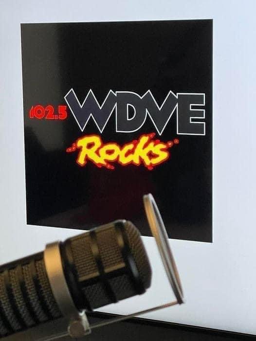 criswinter412's tweet photo. TGIF!! 🙌🏼 I’ll be serving up your requests on the Friday edition of the 102.5 @DVERADIO Electric Lunch at noon. Let’s start your weekend off on the right foot! Leave your requests below and be sure to mention where you are checking in from. 🎶🎸🤘🏼
#DVE #WDVE #archives https://t.co/HMFoRq5hU9