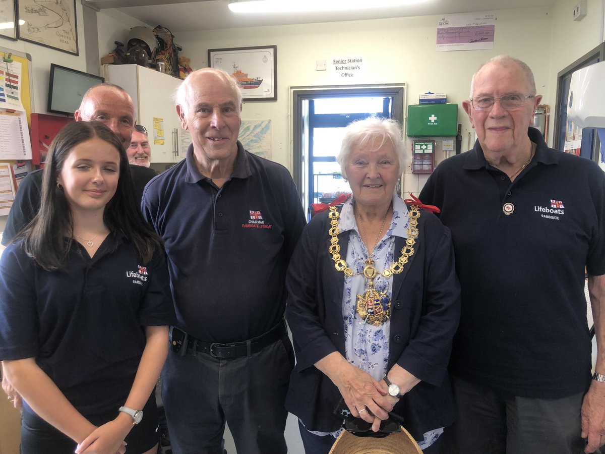 Ramsgate Lifeboat (@ramsgaternli) on Twitter photo We are close to the announcement of who has caught the biggest fish……..the <a href="/MayorRamsgate/">Mayor of Ramsgate</a> has arrived to hand out the prizes! <a href="/RNLI/">RNLI</a> <a href="/Thanet_CommSafe/">🚨🏊♀️ℹRamsgate_RNLI ComSafe◾◾</a> We are close to the announcement of who has caught the biggest fish……..the <a href="/MayorRamsgate/">Mayor of Ramsgate</a> has arrived to hand out the prizes! <a href="/RNLI/">RNLI</a> <a href="/Thanet_CommSafe/">🚨🏊♀️ℹRamsgate_RNLI ComSafe◾◾</a>