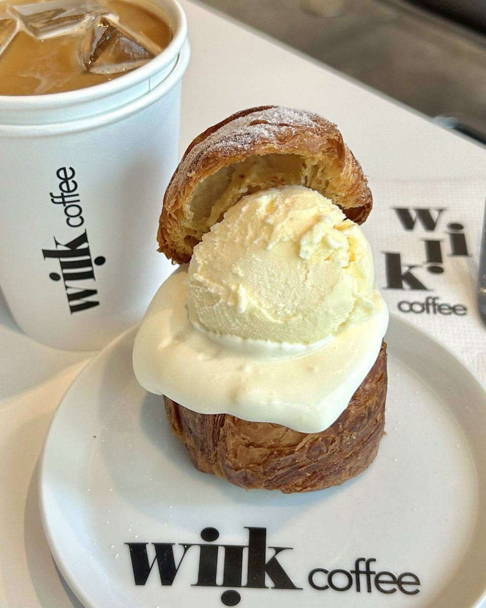 gourmet_nagoya's tweet photo. 栄にオープンした『wiik coffee』はクロワッサン生地のマフィン、クロフィンを味わえる隠れカフェ。

お店で焼く生地は香ばしいパリフワ食感。
選べるオリジナルクリームとアイスクリームの組み合わせも相性抜群でした！ https://t.co/fHRSlIHeki