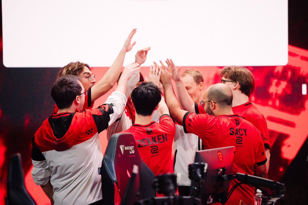 M80 kaplan tweet media