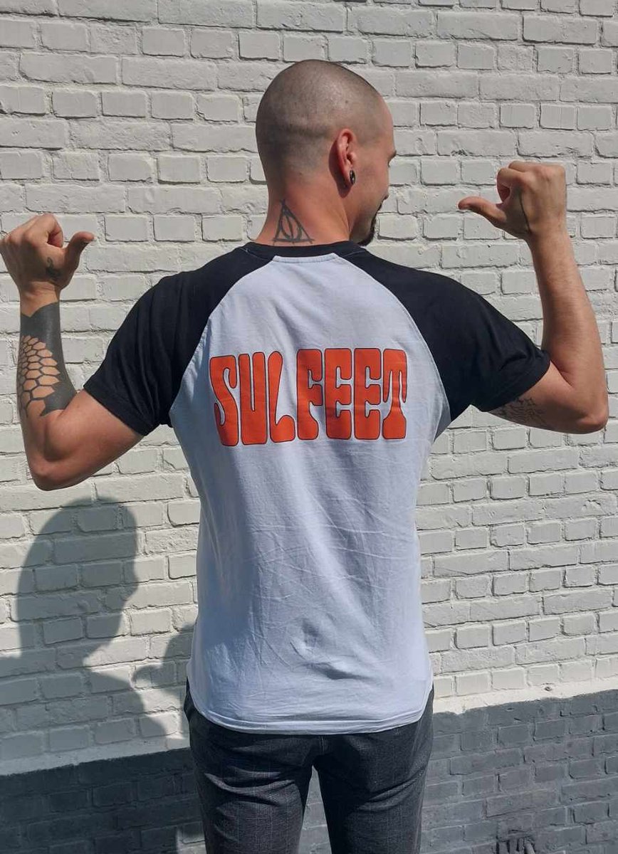sulfeet's tweet photo. Stylish fresh @Sulfeet t-shirt, 20€, singer excluded
M Tot XXL
Stand out in the crowd.
#sulfeet #merchandise #gamolsinc #tshirts https://t.co/lhdVZwWaqQ
