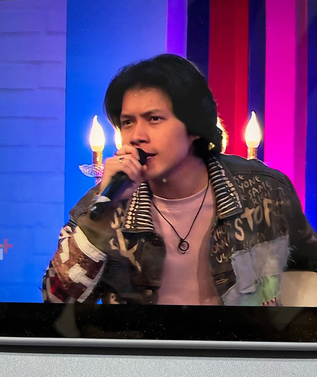 sedotan_jasjus's tweet photo. SALMOOOONNNN GUE KANGEN BANGETTT BJIRRR😭😭😭😭 https://t.co/TCLUuUVOG1