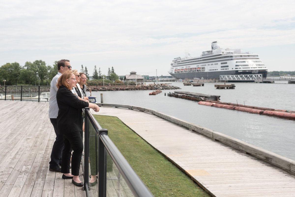 In PEI, meetings come with a view! Imagine hosting your next event with the stunning waterfront as your backdrop. You might even catch a glimpse of our cruising friends at Port Charlottetown. 🛳️
Elevate your next meeting experience with the beauty of the island!