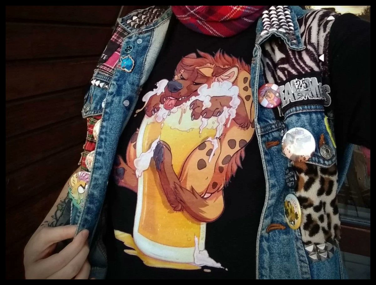 📢 RedBubble discount !

2️⃣0️⃣% discount on all fabrics-based item !!! 🛍️
🏷️ Apparels, tote bags, cushions...

💰 Shop now !
🔗 mlice.redbubble.com