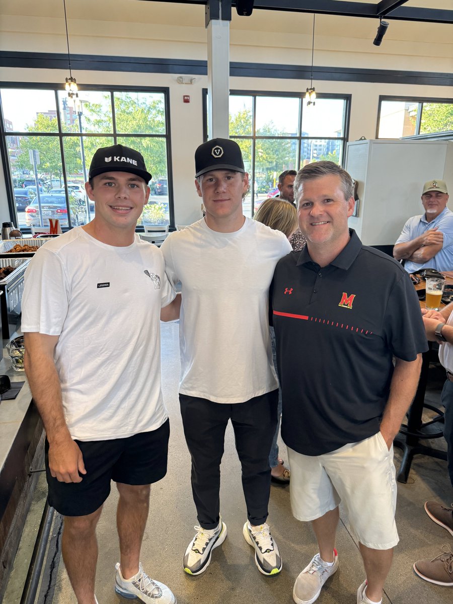 OneMarylandNIL's tweet image. Great time with @TerpsMLax at @ironroosterfood in Baltimore last night. It was a Hardshell Happy Hour with incredible food, refreshing drinks and tons of great stories!

Great to hang with Coach Tillman, his staff &amp;amp; our friends at the Hardshell Collective. #BeTheBest #Hardshell