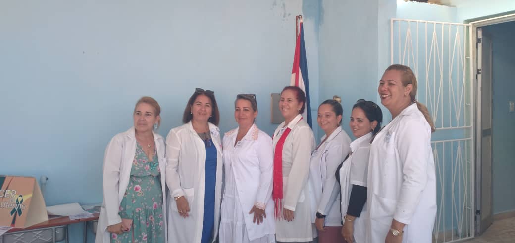 MarquezMitza's tweet photo. #LatirAvileño .
#MujeresEnRevolución .
FELICIDADES para todas las mujeres cubanas en especial a las profesionales de la Salud,#SinPerderUnDía siempre en primera fila . https://t.co/PW8rCOtgGv