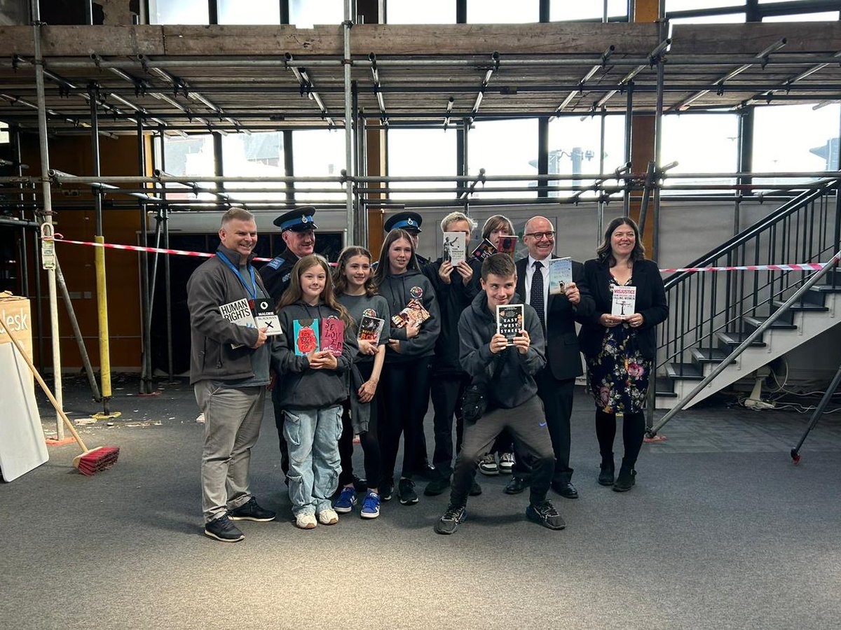 lpoolcouncil's tweet image. Today the @attorneygeneral, Rt Hon Lord Hermer KC, visited #SpellowLibrary - a thread 🧵📚