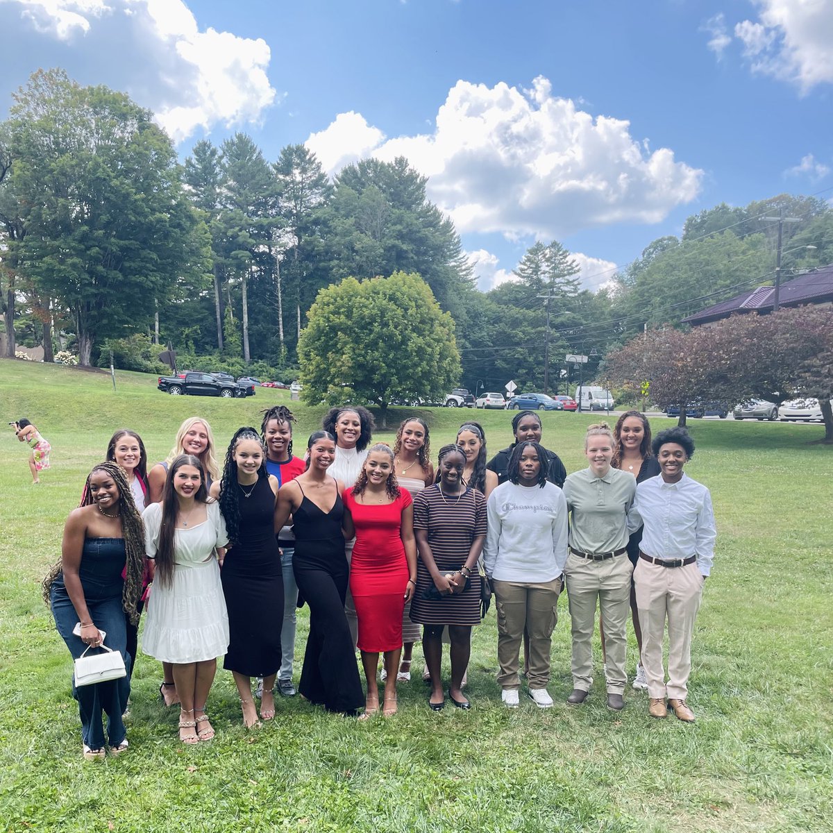 Convocation ft. your 2024-2025 LMCWBB ladies 🏔️

#BEmore