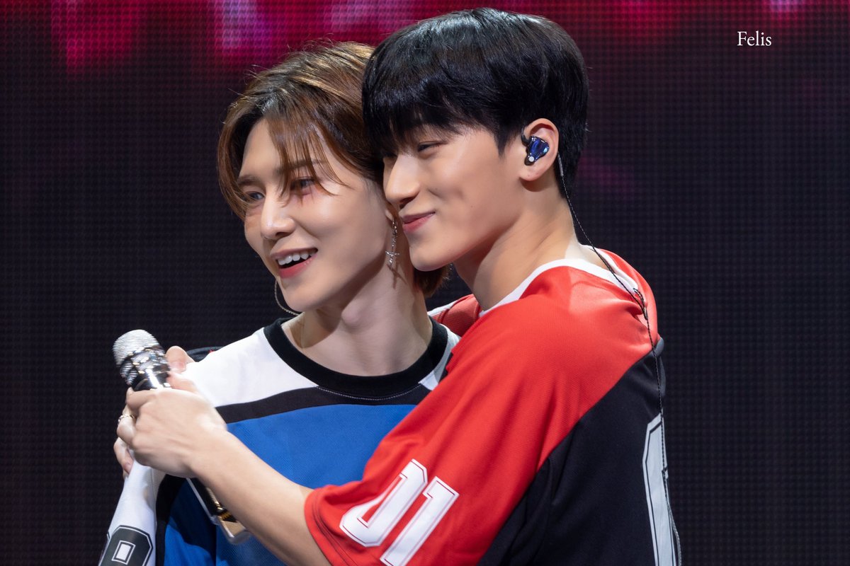 etherealsanie's tweet image. Drowning in my own tears.