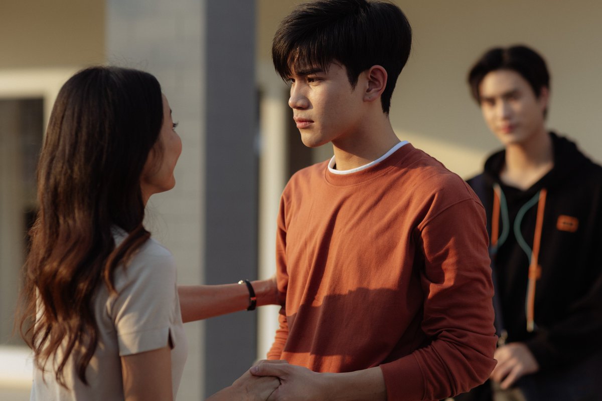 MyLoveMixUpTH's tweet photo. หลังจากนี้มีอะไร อะตอมสามารถคุยกับคุณแม่ได้น้าา หรือไม่แน่ใจยังมีกองทัพคอยซัพพอร์ตเสมอนะค้าบบ 🫶🏻
#MyLoveMixUpTHFinalEP
@gemini_ti @tawattannn https://t.co/6yZDGP4oSC
