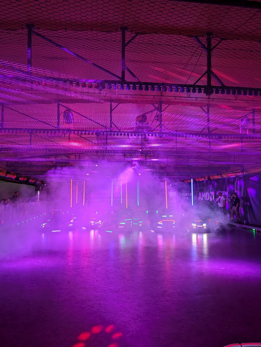 First time <a href="/gamescom/">gamescom</a>. Great experience! #KrombacherSpezi <a href="/KnabeMalz/">knabemalz</a> <a href="/EinSpandau/">Eintracht Spandau</a>