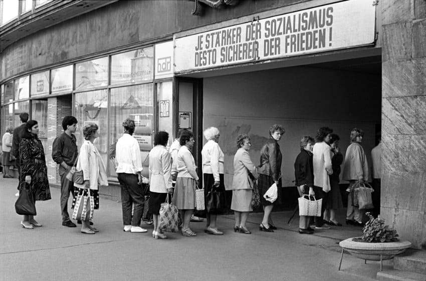 jono0815's tweet photo. Die guten,alten Zeiten der DDR... Was für 1 Verlust,in der Tat... https://t.co/tDgDKIMl69