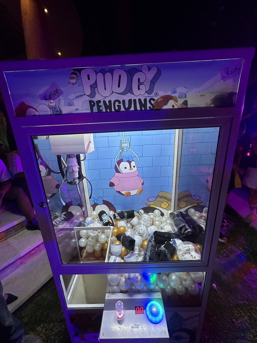 ca_goated's tweet photo. @pudgypenguins @staynexcom https://t.co/9jbi9IuHuT
