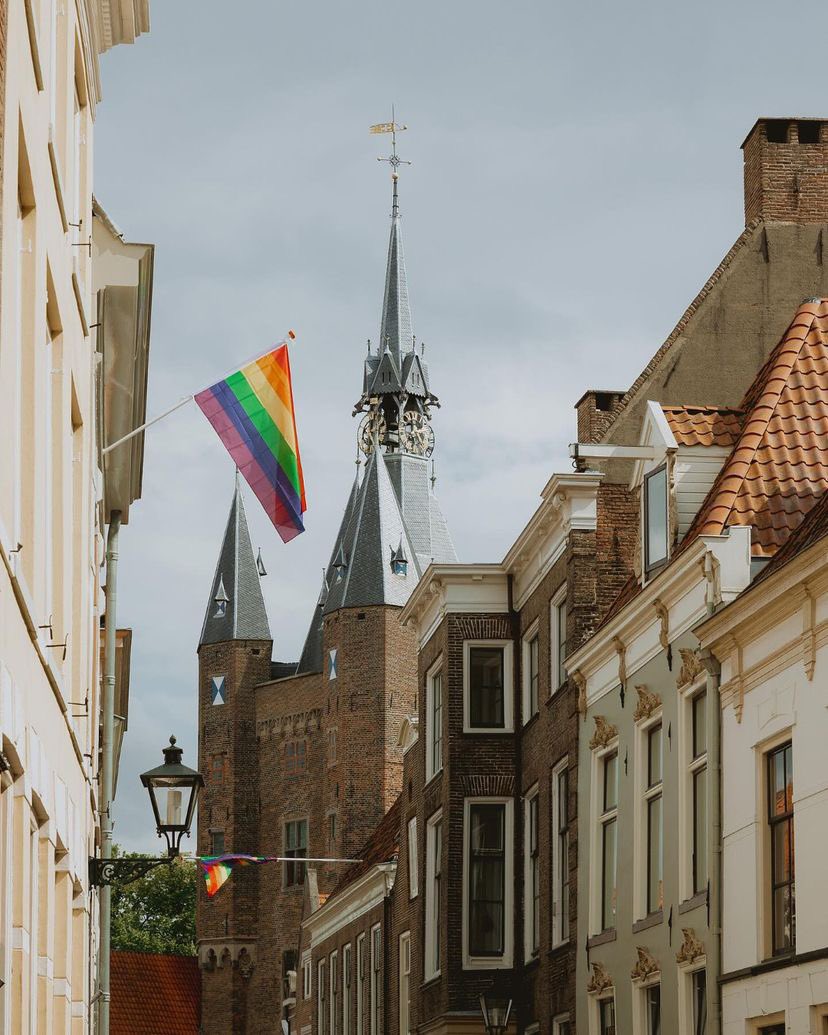 🌈✨ We just can’t get enough of this medieval Hanseatic city that knows how to celebrate Pride in style! 

🏳️‍🌈 Whether it’s colorful parades, lively events, or simply embracing love in all its forms, Zwolle is all about diversity, inclusivity and joy! 
 
📸 maartjehensen