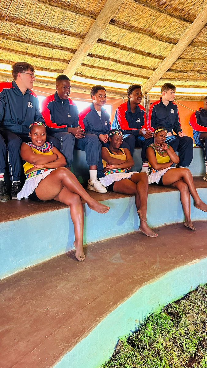 INDLONDLO2's tweet photo. MICHAEL HOUSE students had amazing time at the village during their education tour for culture experience. Thank you so much for the visit 🛖😇🐐🐄🪿🐇🦚🐓🐐🇿🇦 https://t.co/BTPNFxz48Z